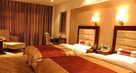 Changchun Yipin Jiliang International Hotel Dış mekan fotoğraf