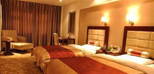 Changchun Yipin Jiliang International Hotel Dış mekan fotoğraf